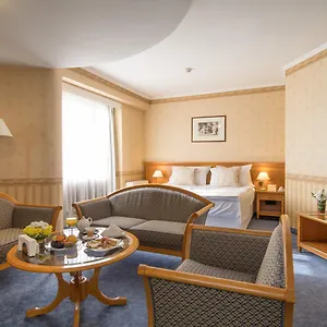Hotel Downtown - Location In The Heart Of